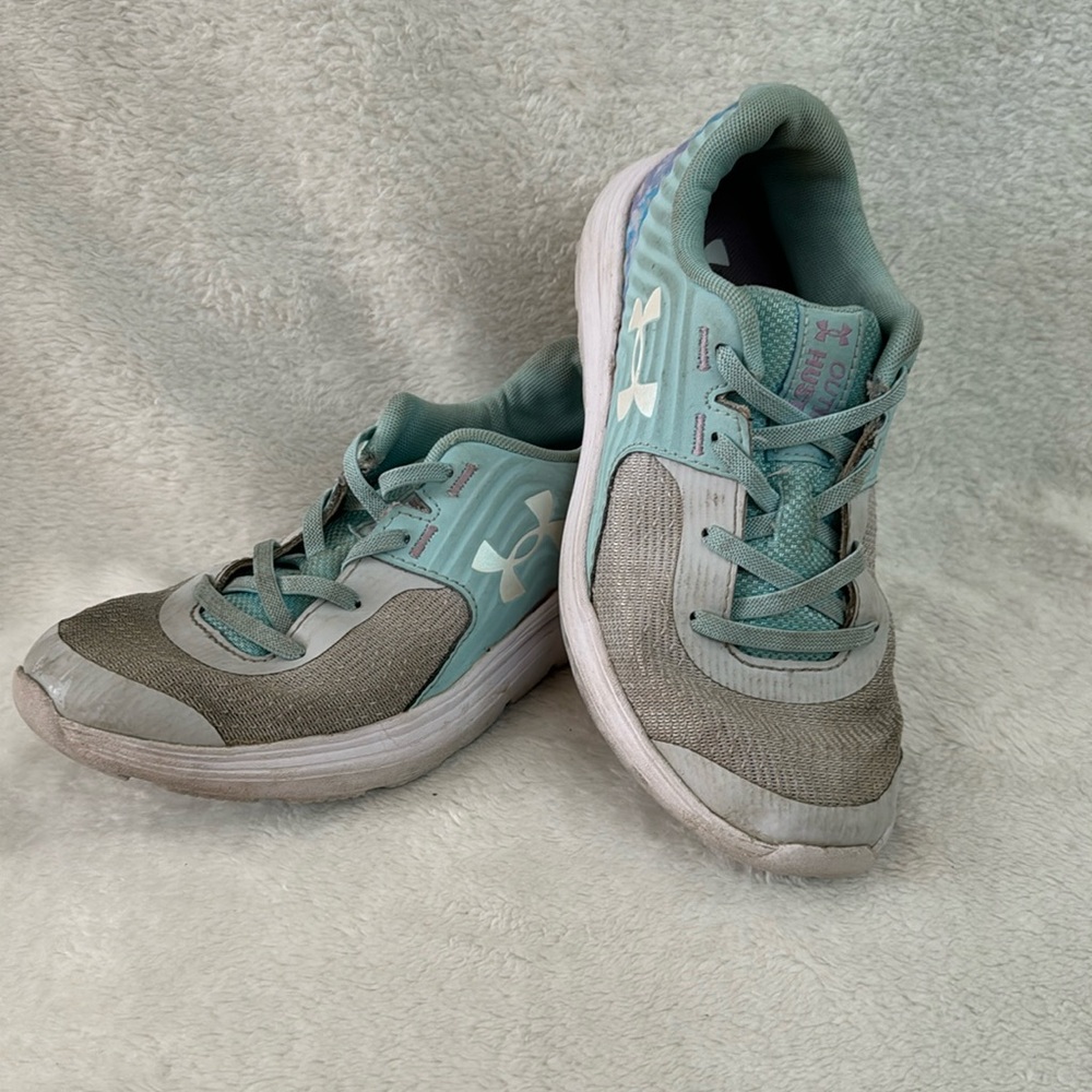 UNDER ARMOUR girl’s elastic lace no tie sneakers